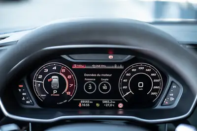 Audi RS Q3 SB 2.5 TFSI Quattro — 400 ch, Gris Nardo, Toit Panoramique — Miniatur 18