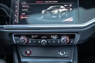 Audi RS Q3 SB 2.5 TFSI Quattro — 400 ch, Gris Nardo, Toit Panoramique — Miniatur 21