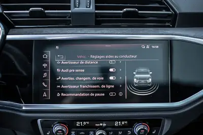 Audi RS Q3 SB 2.5 TFSI Quattro — 400 ch, Gris Nardo, Toit Panoramique — Miniatur 25