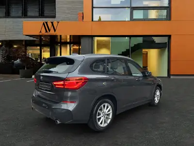 BMW X1 25i xDrive — SUV compact premium, équipement Top, sans sinistre — Detail