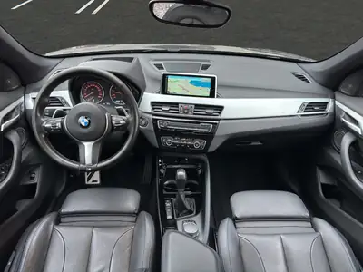 BMW X1 25i xDrive — SUV compact premium, équipement Top, sans sinistre — Miniatur 11