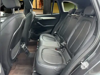 BMW X1 25i xDrive — SUV compact premium, équipement Top, sans sinistre — Miniatur 10