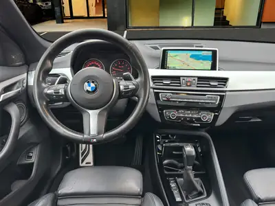 BMW X1 25i xDrive — SUV compact premium, équipement Top, sans sinistre — Miniatur 12