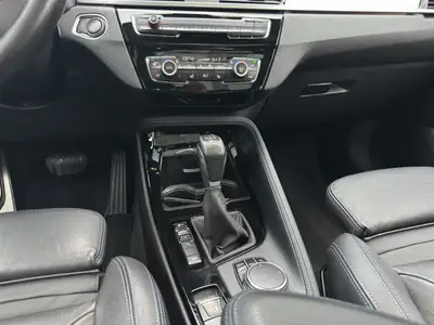 BMW X1 25i xDrive — SUV compact premium, équipement Top, sans sinistre — Miniatur 14