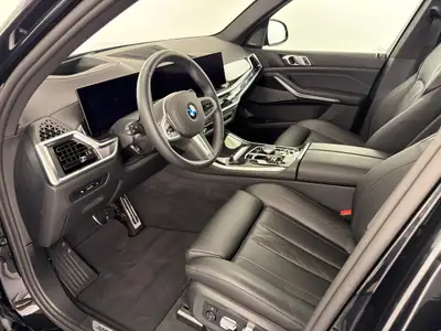 BMW X5 xDrive 48V 30d M Sport 2025 — SUV 7 places hybride diesel, quasi neuf — Armaturenbrett