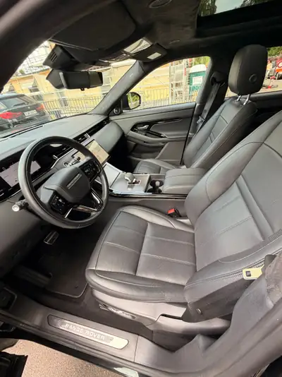 Range Rover Evoque 2.0 T 250 Autobiography — Luxe 4x4, Full équipement, 33'000 km — arrière