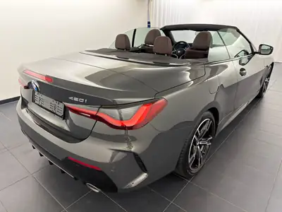 BMW 420i Cabrio M Sport 2025 — Décapotable élégante, première main avec garantie constructeur — Heckansicht