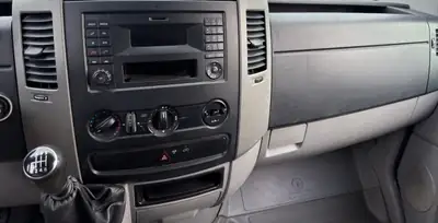 VW Crafter 35 TDI — Benne 3 places, 1150 kg de charge utile, frais de révision inclus — Miniatur 13