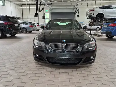 BMW 335i M Paket — Coupé sportif 306 ch, boîte manuelle, révisions à jour — détail