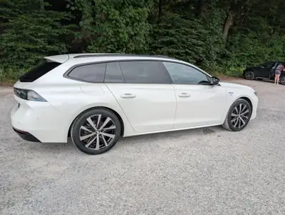 Peugeot 508 Break 2.0 BlueHDi 180 GT Line — Monospace diesel performant, 99 000 km — Heckansicht