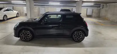 MINI Cooper 204 ch — Sportivité british et efficacité urbaine — arrière