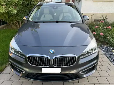 BMW 225xe iPerformance Active Tourer — Hybride rechargeable, 182'000 km, sans sinistre — Außenansicht