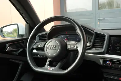 Audi A1 Sportback 30 TFSI S Line — Compacte dynamique avec service gratuit 10 ans — Thumbnail 12