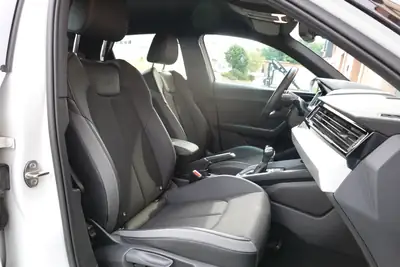 Audi A1 Sportback 30 TFSI S Line — Compacte dynamique avec service gratuit 10 ans — Thumbnail 22