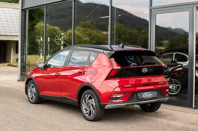 Hyundai Bayon 1.0 T-GDi Amplía — SUV compact urbain, 500 km, garantie 5 ans — intérieur