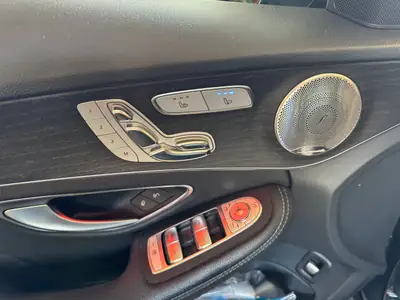 Mercedes-Benz C 300 d AMG Line 4Matic — Diesel premium 245 ch, traction intégrale — Armaturenbrett