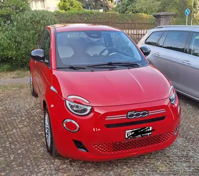 Fiat 500 1.0 Hybrid Pop 2026 — Citadine écologique avec moteur hybride, kilométrage quasi neuf — vista esterna