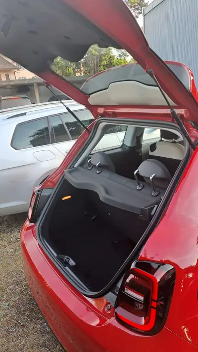 Fiat 500 1.0 Hybrid Pop 2026 — Citadine écologique avec moteur hybride, kilométrage quasi neuf — vista posteriore