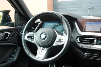 BMW M235i Gran Coupé xDrive — Sportivité et technologie premium à 41'490 km — Miniatur 12