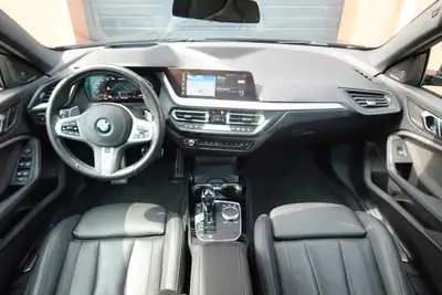 BMW M235i Gran Coupé xDrive — Sportivité et technologie premium à 41'490 km — Miniatur 11