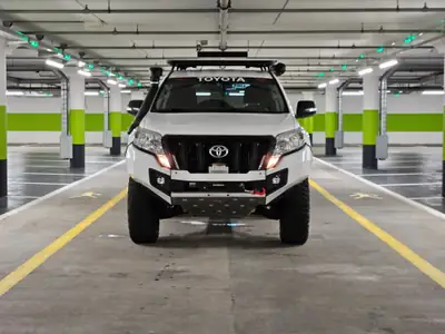 Toyota Land Cruiser 3.0 D-4D Linea Profi — SUV robuste, transmission manuelle, 12 mois de garantie — Miniature 8