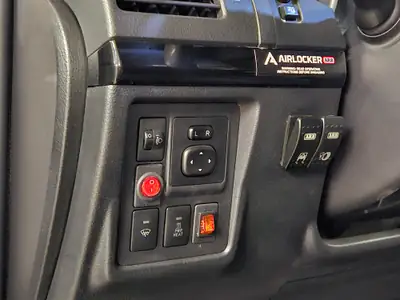 Toyota Land Cruiser 3.0 D-4D Linea Profi — SUV robuste, transmission manuelle, 12 mois de garantie — Miniature 14