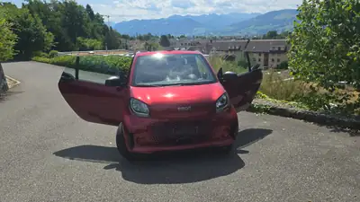 Smart ForTwo EQ 2023 — Cabriolet électrique compact, 11 700 km seulement — tableau de bord