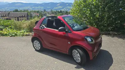 Smart ForTwo EQ 2023 — Cabriolet électrique compact, 11 700 km seulement — Miniature 7
