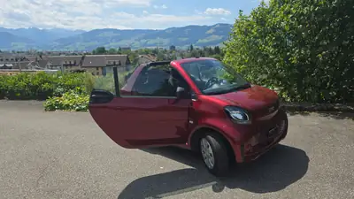 Smart ForTwo EQ 2023 — Cabriolet électrique compact, 11 700 km seulement — Miniature 8