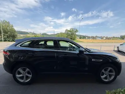 Jaguar F-PACE 2.0 D 240 Advantage AWD — SUV premium diesel, toit panoramique, sans sinistre — détail