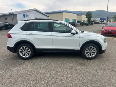 VW Tiguan 2.0 TDI SCR Comfortline 4Motion — SUV robuste, diesel efficace, 91'000 km — dashboard