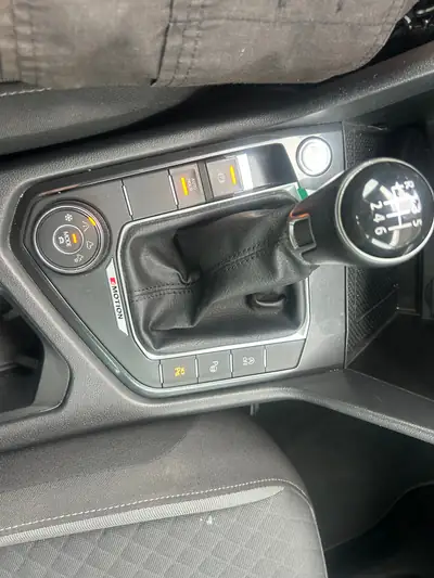 VW Tiguan 2.0 TDI SCR Comfortline 4Motion — SUV robuste, diesel efficace, 91'000 km — Thumbnail 13