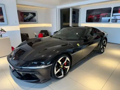 Ferrari 12Cilindri — Coupé V12 825 ch, exemplaire bas kilométrage — Außenansicht
