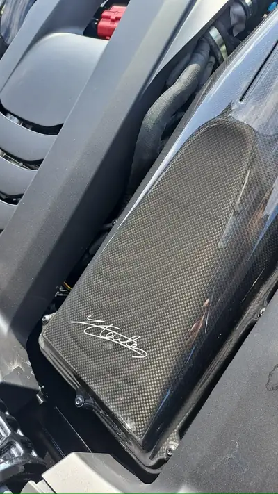 Ferrari 12Cilindri — Coupé V12 825 ch, exemplaire bas kilométrage — Innenraum
