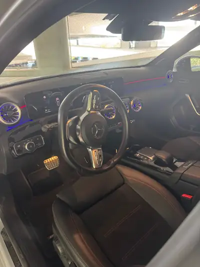 Mercedes-Benz Classe A 200 AMG Line — Berline dynamique, 43'000 km seulement — détail