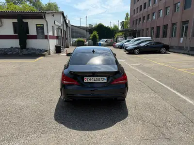 Mercedes-Benz CLA 45 AMG 4Matic — Performance 360 ch, design coupé, 99 500 km — interior