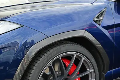 Lamborghini Urus Performante 2023 — Le SUV hypersportif avec Carbon Package — detail