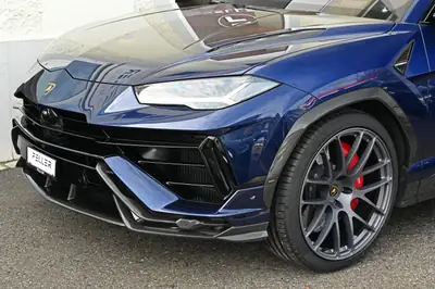 Lamborghini Urus Performante 2023 — Le SUV hypersportif avec Carbon Package — Thumbnail 7