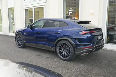 Lamborghini Urus Performante 2023 — Le SUV hypersportif avec Carbon Package — Thumbnail 11