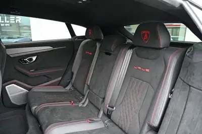 Lamborghini Urus Performante 2023 — Le SUV hypersportif avec Carbon Package — Thumbnail 18