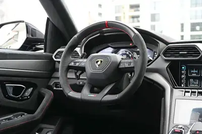 Lamborghini Urus Performante 2023 — Le SUV hypersportif avec Carbon Package — Thumbnail 20