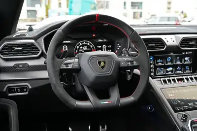 Lamborghini Urus Performante 2023 — Le SUV hypersportif avec Carbon Package — Thumbnail 21