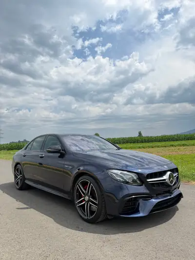 Mercedes-Benz E 63 S AMG 4Matic+ — Berline haute performance, 612 ch et seulement 39 000 km — Außenansicht
