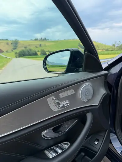Mercedes-Benz E 63 S AMG 4Matic+ — Berline haute performance, 612 ch et seulement 39 000 km — Detail