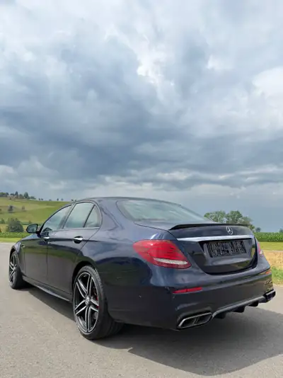Mercedes-Benz E 63 S AMG 4Matic+ — Berline haute performance, 612 ch et seulement 39 000 km — Innenraum