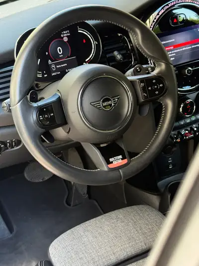 MINI Cooper S Multitone Edition Steptronic — Série spéciale dynamique, première main, 25'500 km — Thumbnail 11