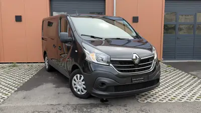 Renault Trafic 2.0 dCi 120 — Utilitaire fiable, faible kilométrage, équipé Business — vue extérieure
