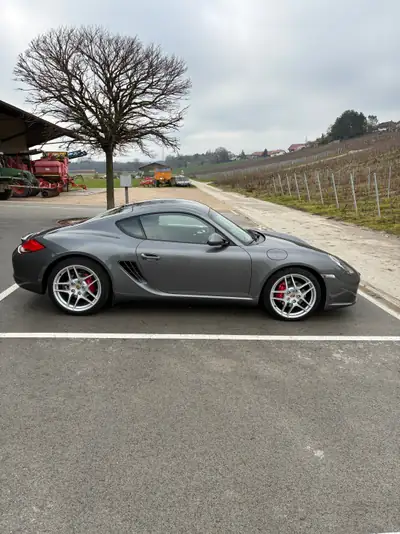 Porsche 718 Boxster 3.4 320 S PDK — Roadster sportif affûté, 83 500 km seulement — Seitenansicht