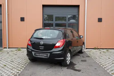 Opel Corsa 1.4 TP — Citadine fiable, sièges chauffants et 8 pneus inclus — Miniature 8