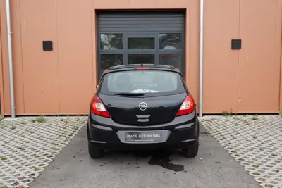 Opel Corsa 1.4 TP — Citadine fiable, sièges chauffants et 8 pneus inclus — Miniature 9